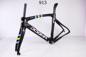 Pinarello DogMa F10 карбонова рамка за шосеен велосипед 913 цвят микс