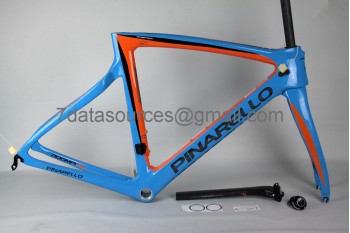 Rower szosowy Pinarello Carbon Dogma F8 niebieski