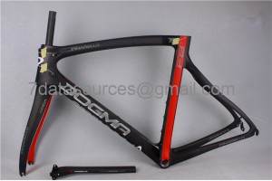 Rama roweru szosowego Pinarello Carbon Dogma F8